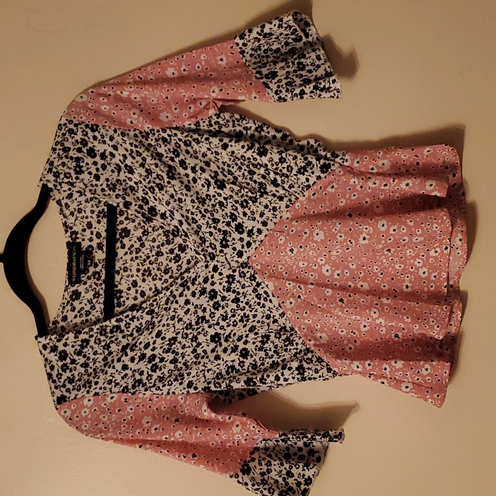 Wednesday's Girl print top - Picture 1 of 5